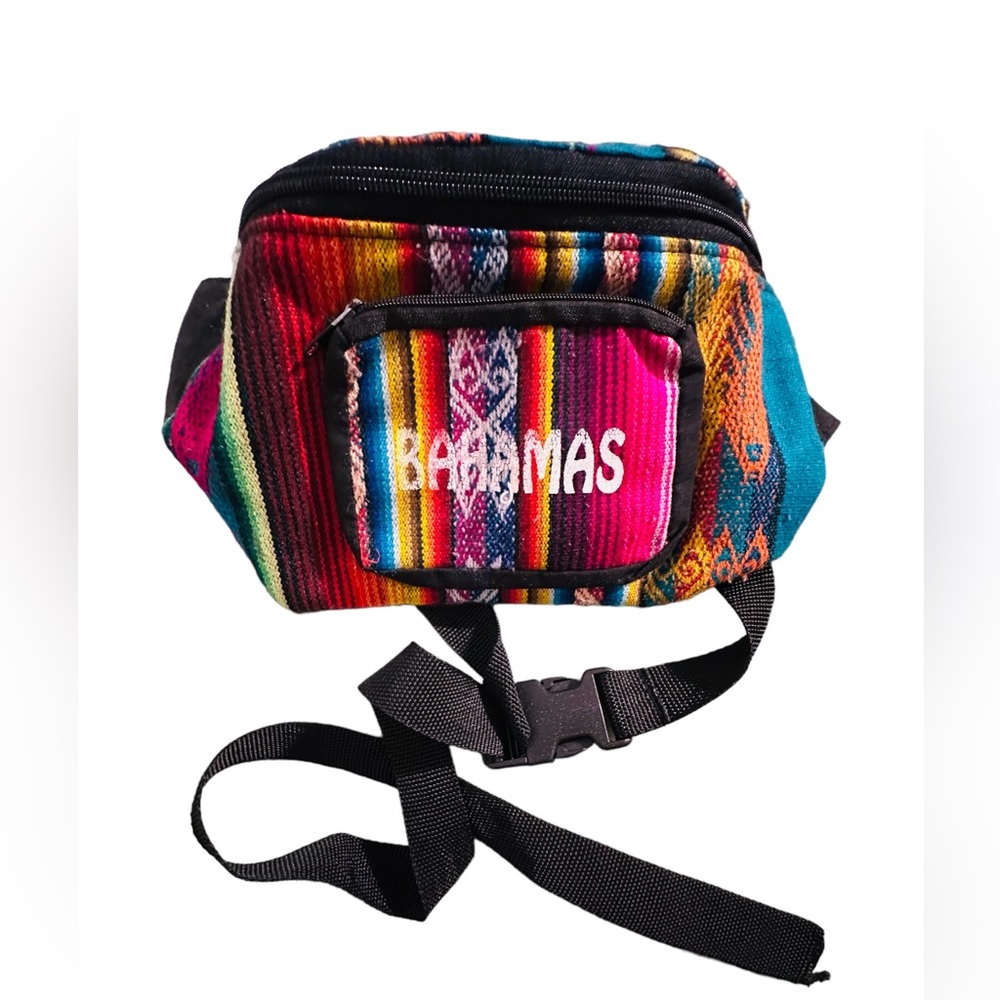 Vintage Bahamas Fanny pack. In Excellent used condition.